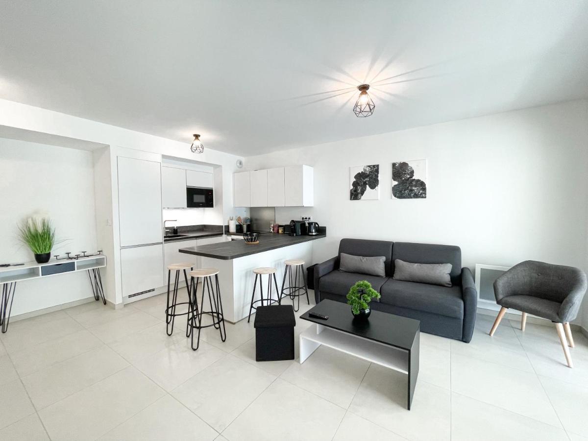 T2 Neuf Terrasse Pres Des Plages Saint-Cyr-sur-Mer Exteriér fotografie